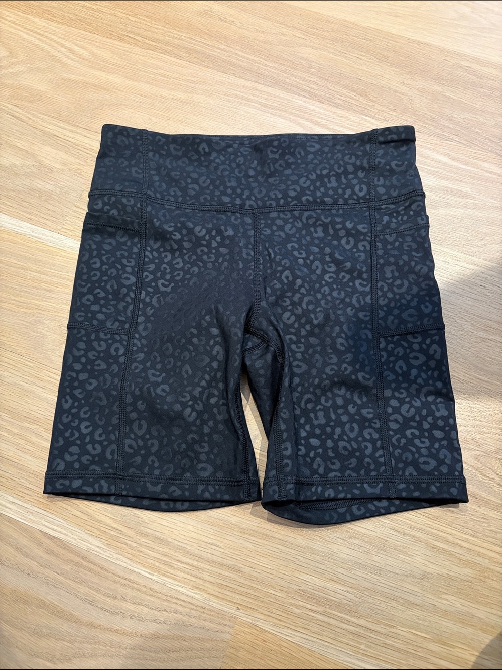 GAP Black Subtle Leopard-Print Bike Shorts with Pockets